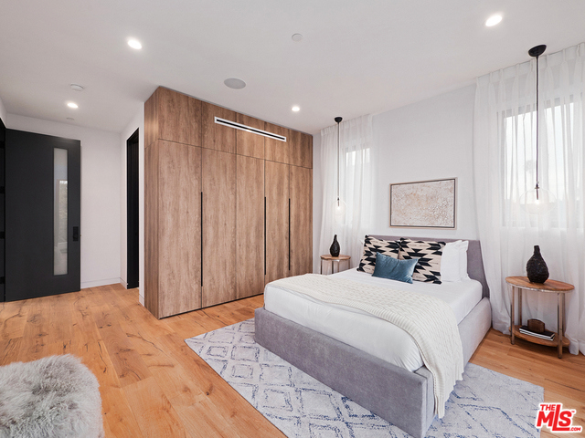 4 Bed Home for Sale in Los Angeles, California