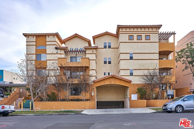 3 Bed Home for Sale in Los Angeles, California