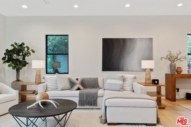 4 Bed Home for Sale in Los Angeles, California