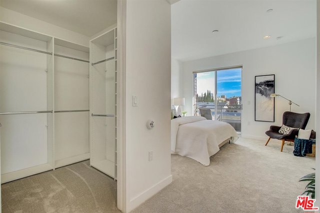 2 Bed Home for Sale in Los Angeles, California