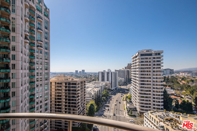 2 Bed Home for Sale in Los Angeles, California
