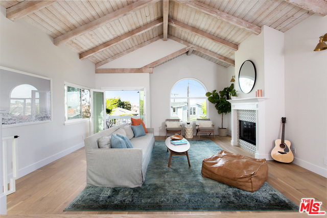 1246 19TH Street, Hermosa Beach, California 90254, 3 Bedrooms Bedrooms, ,2 BathroomsBathrooms,Residential,Sold,19TH,20568958