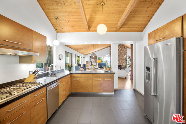 4 Bed Home for Sale in Los Angeles, California