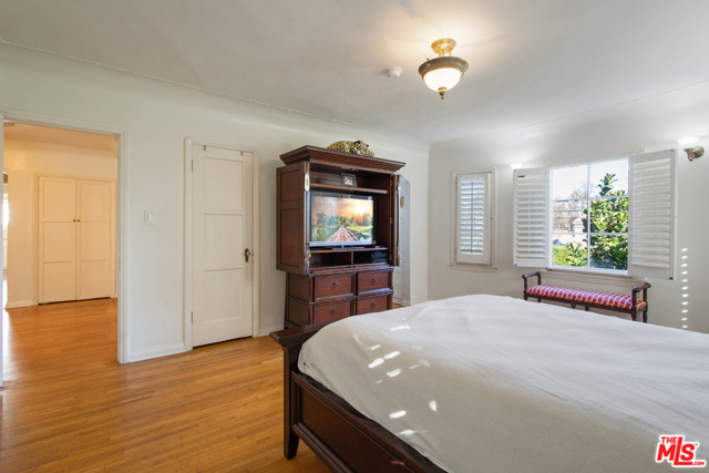  Income Home for Sale in Beverly Hills, California
