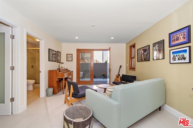 3 Bed Home for Sale in Playa del Rey, California