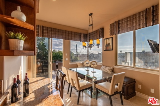 822 6TH Street, Hermosa Beach, California 90254, 4 Bedrooms Bedrooms, ,4 BathroomsBathrooms,Residential,Sold,6TH,19537348