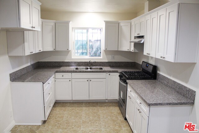  Income Home for Sale in Lake Balboa, California