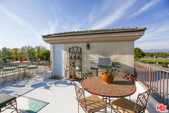 3 Bed Home for Sale in Studio City, California