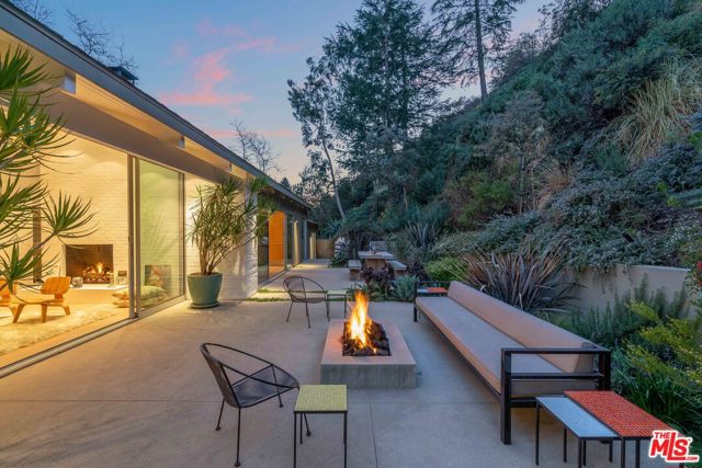 3 Bed Home for Sale in Los Angeles, California