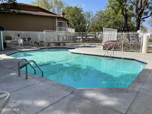 1 Bed Home for Sale in Thousand Oaks, California