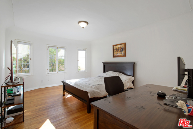  Income Home for Sale in Beverly Hills, California