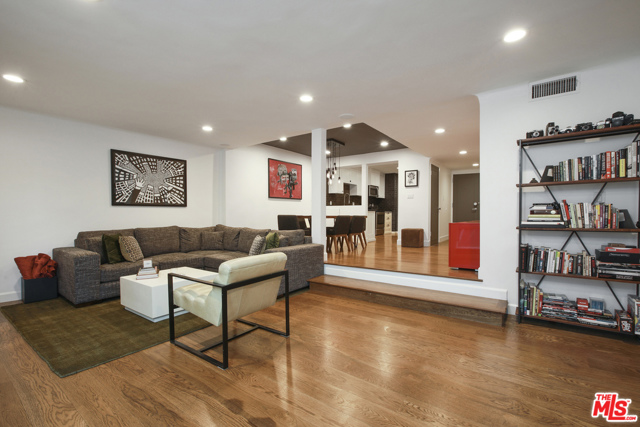 2 Bed Home for Sale in Encino, California