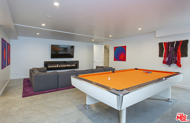 1027 AVENUE A, Redondo Beach, California 90277, 4 Bedrooms Bedrooms, ,5 BathroomsBathrooms,Residential,Sold,AVENUE A,20576054