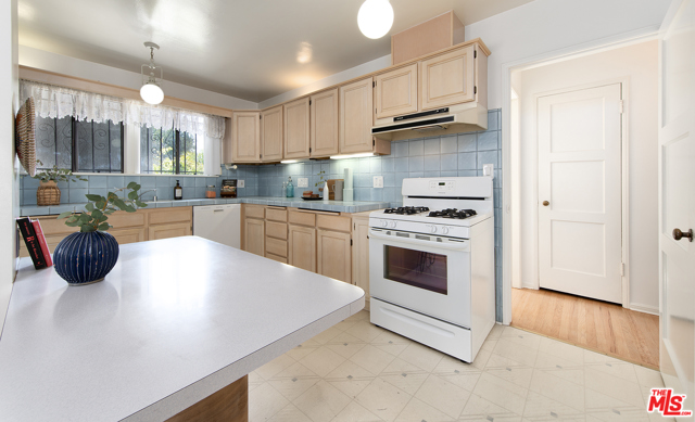 4 Bed Home for Sale in Culver City, California