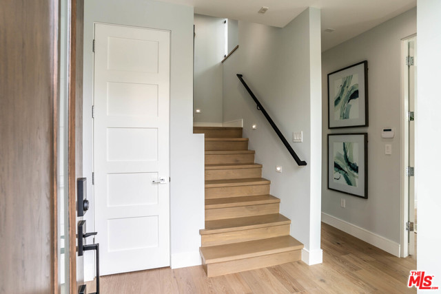 2423 Rockefeller Lane, Redondo Beach, California 90278, 5 Bedrooms Bedrooms, ,5 BathroomsBathrooms,Residential,Sold,Rockefeller,20581390