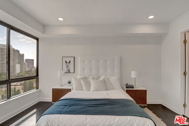 2 Bed Home for Sale in Los Angeles, California