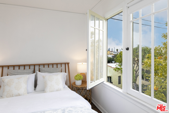 2 Bed Home for Sale in Los Angeles, California