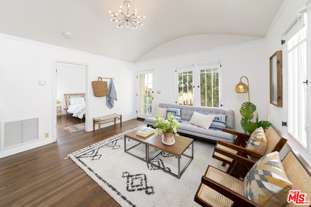 2 Bed Home for Sale in Los Angeles, California