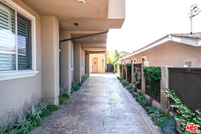 1908 CURTIS Avenue, Redondo Beach, California 90278, 4 Bedrooms Bedrooms, ,3 BathroomsBathrooms,Residential,Sold,CURTIS,17248288