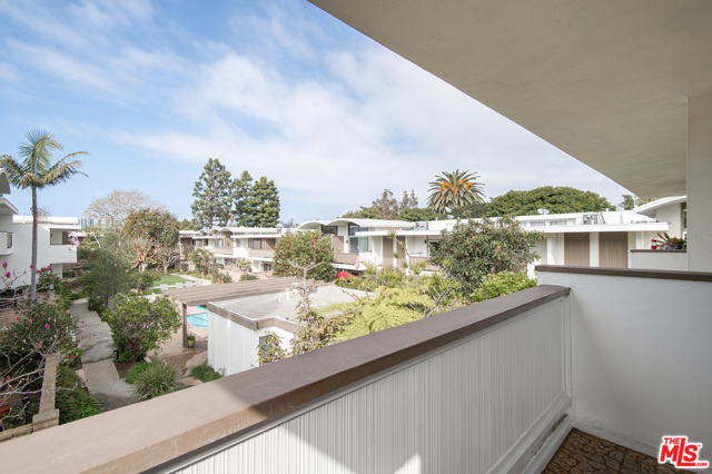 3 Bed Home for Sale in Venice, California