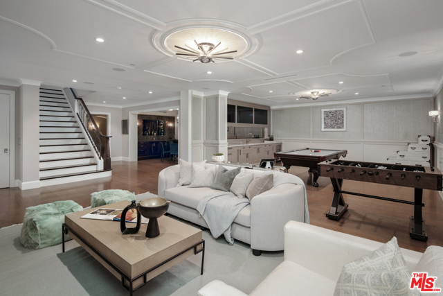 7 Bed Home for Sale in Los Angeles, California