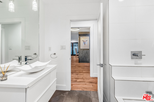 4 Bed Home for Sale in Venice, California