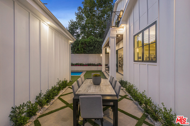 4 Bed Home for Sale in Los Angeles, California