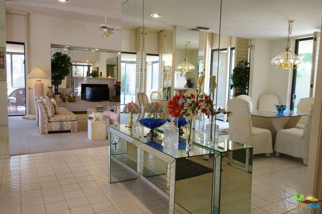 Foyer to Living Area