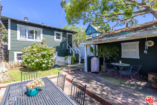 321 FRANCISCA Avenue, Redondo Beach, California 90277, 2 Bedrooms Bedrooms, ,1 BathroomBathrooms,Residential,Sold,FRANCISCA,18369340