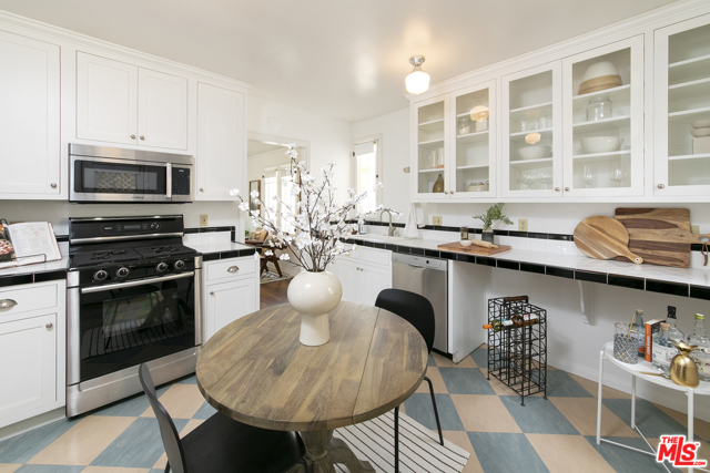2 Bed Home for Sale in Los Angeles, California