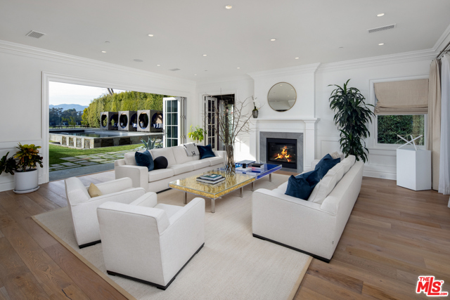7 Bed Home for Sale in Pacific Palisades, California