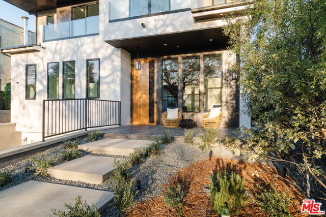 5 Bed Home for Sale in Pacific Palisades, California