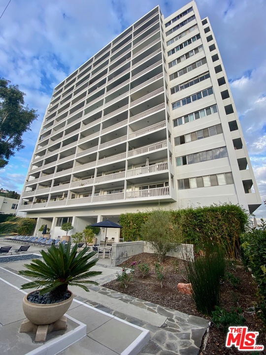  Home for Sale in West Hollywood, California