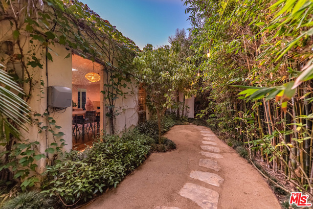 4 Bed Home for Sale in Venice, California