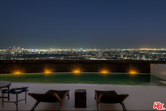 Photo of 1561 BLUE JAY Way, Los Angeles, CA 90069
