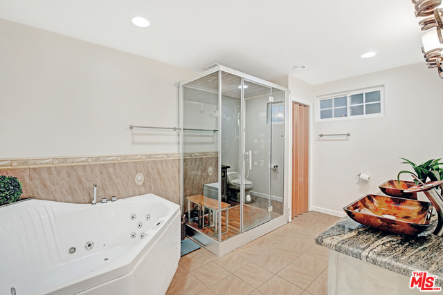 3 Bed Home for Sale in Sherman Oaks, California
