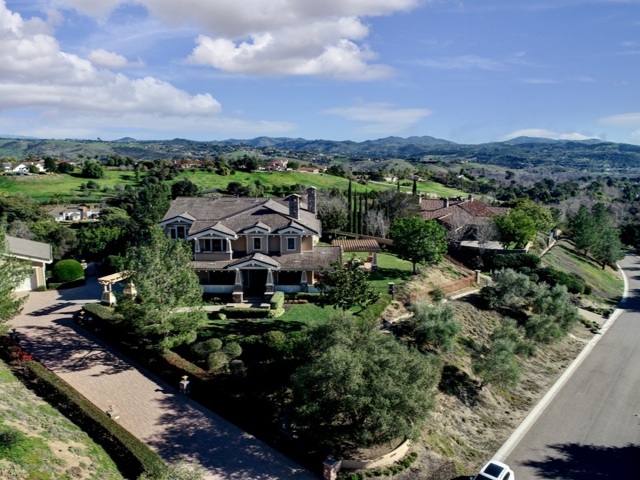 Photo of 4228 Bridlewood Road, Fallbrook, CA 92028