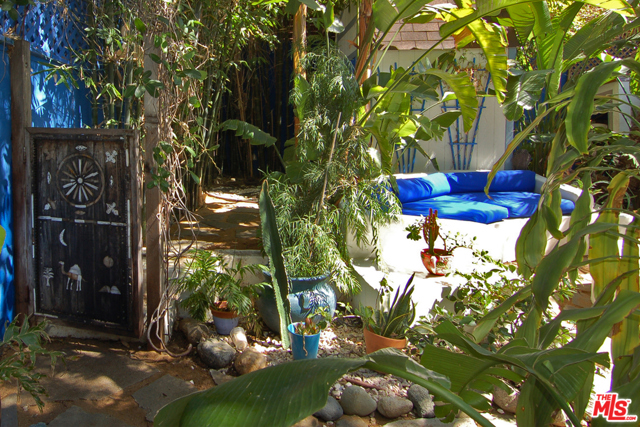 2 Bed Home for Sale in Los Angeles, California
