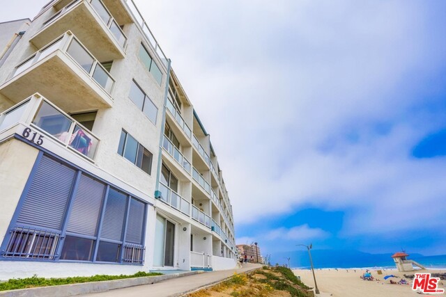 615 ESPLANADE, Redondo Beach, California 90277, 1 Bedroom Bedrooms, ,1 BathroomBathrooms,Residential,Sold,ESPLANADE,19515072