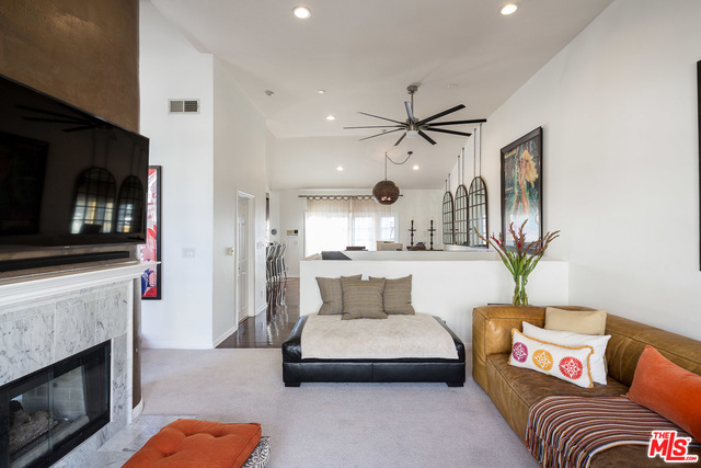 224 HELBERTA Avenue, Redondo Beach, California 90277, 3 Bedrooms Bedrooms, ,3 BathroomsBathrooms,Residential,Sold,HELBERTA,17261402