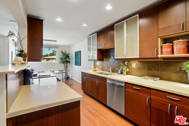 2 Bed Home for Sale in Los Angeles, California