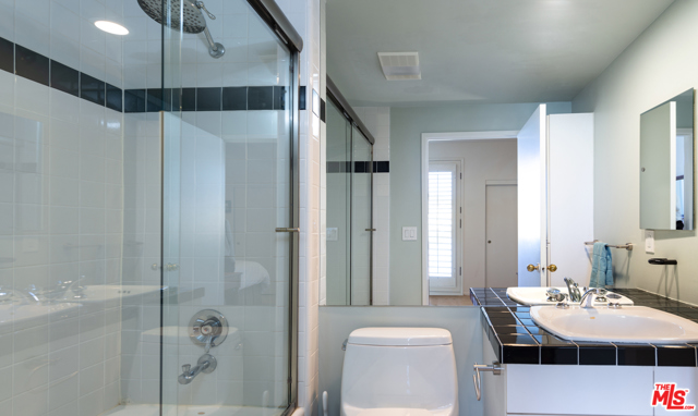 2 Bed Home for Sale in Santa Monica, California
