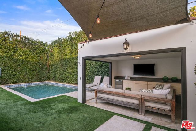 3 Bed Home for Sale in Los Angeles, California
