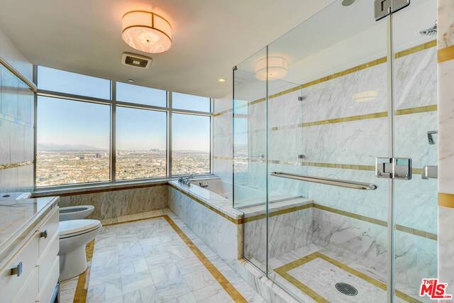 3 Bed Home for Sale in Los Angeles, California