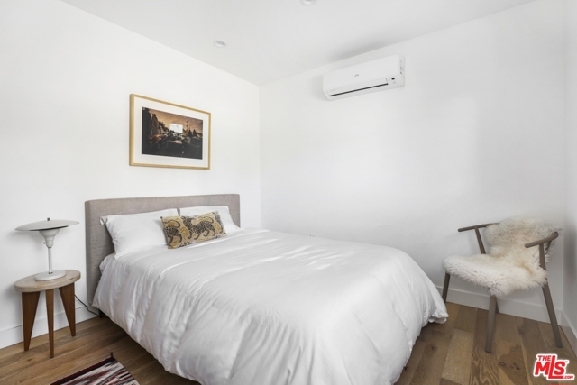 3 Bed Home for Sale in Los Angeles, California