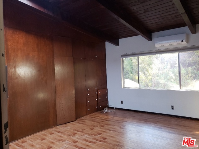 3 Bed Home for Sale in Sherman Oaks, California