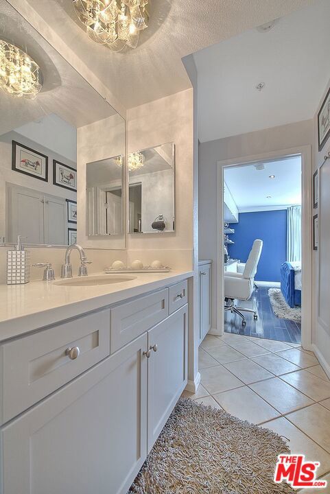 2 Bed Home for Sale in Los Angeles, California