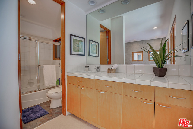 4 Bed Home for Sale in Sherman Oaks, California