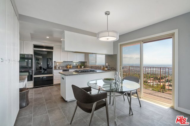 29734 Grandpoint Lane, Rancho Palos Verdes, California 90275, 3 Bedrooms Bedrooms, ,1 BathroomBathrooms,Residential,Sold,Grandpoint,21731716