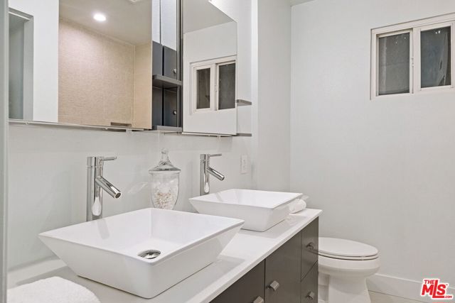  Income Home for Sale in Los Angeles, California